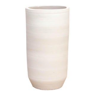 Modern Santorini Chalk White Clay Planter For Sale