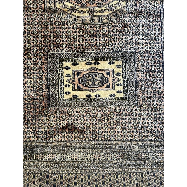 Textile Vintage Rug, Pakistan, 1970s For Sale - Image 7 of 12