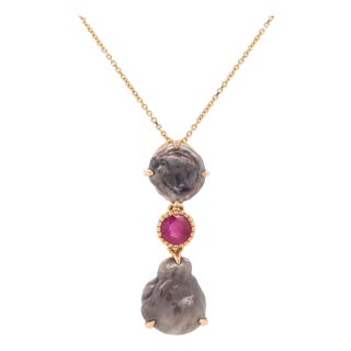 Natural Tahitian Pearl and Ruby 14ct Yellow Gold Pendant - Fei Liu For Sale