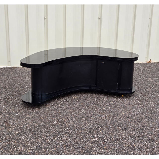 Mid-Century Modern Vintage Grand Server Boomerang Coffee Table Bar Combo Attributed to A.H Stock For Sale - Image 3 of 10