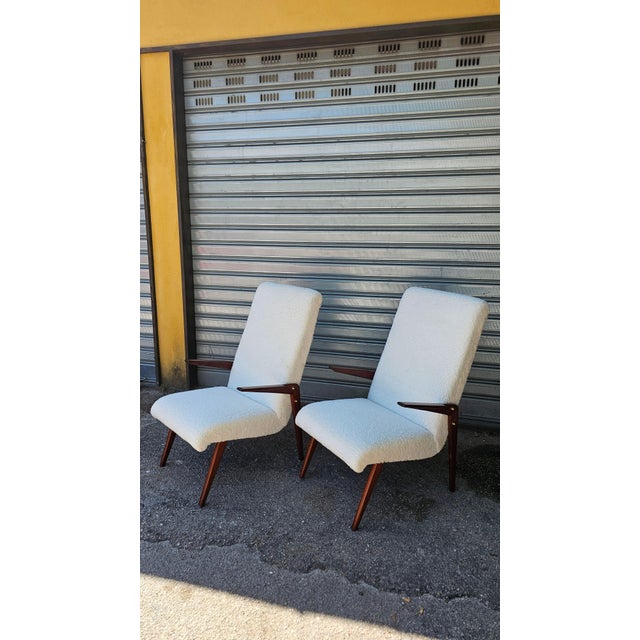 Mid-Century Modern Chairs in White Bouclé Fabric and Wood, 1950s, Set of 2 For Sale - Image 4 of 11