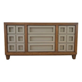Vintage Thomasville 9 Drawer Dresser For Sale