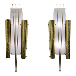 Pair of Italian Wall Sconces in Brass and Lucite, 1960s For Sale