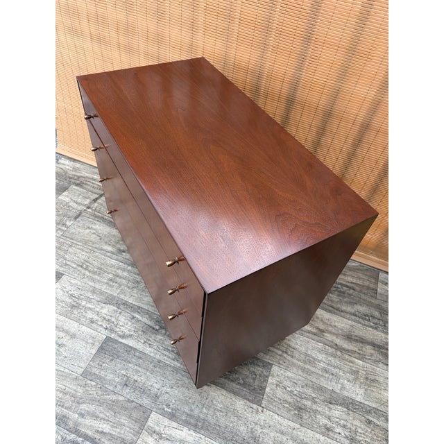 Refinished Mid Century Modern Chest of Drawers by John Stuart. Circa 1960s. For Sale - Image 17 of 18