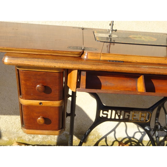 Sewing Machine from Singer, 1927 For Sale - Image 15 of 18