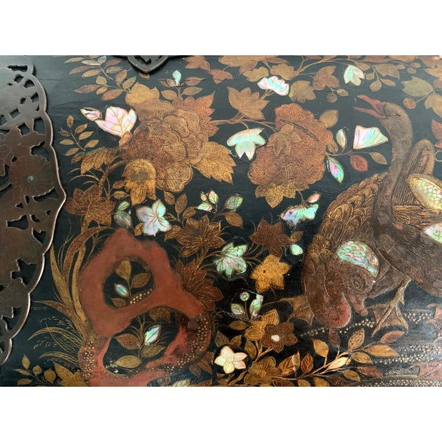 Japonisme Japanese Namban Lacquer and Inlay Coffer Momoyama Period For Sale - Image 3 of 13