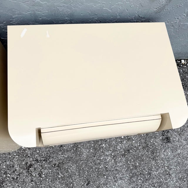Postmodern Cream Lacquer Laminate King Size Bedframe With Bullnose Nightstands For Sale - Image 12 of 12