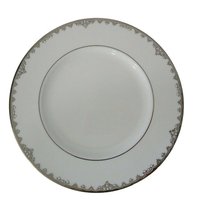 Lenox 1990s Lenox Classics Collection Federal Platinum Bone China Accent Luncheon Plate For Sale - Image 4 of 10