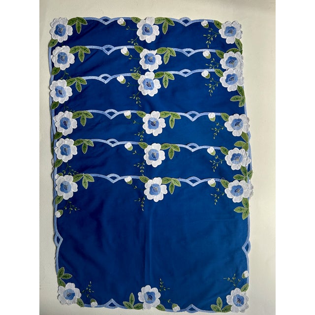 Mid 20th Century Set of 6 Madeira Blue Cotton Placemats & Embroidered White Florals For Sale - Image 4 of 15