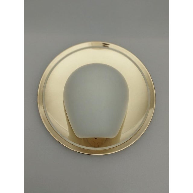 Wilhelm Wagenfeld Wall Lamp in Brass and Opal Glass attributed to Wilhelm Wagenfeld, 1950s For Sale - Image 4 of 12