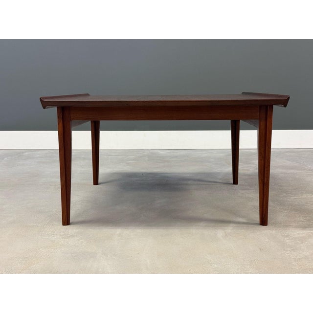Mid-Century Modern 1960s Refinished Finn Juhl for France and Son Teak Coffee Table For Sale - Image 3 of 8