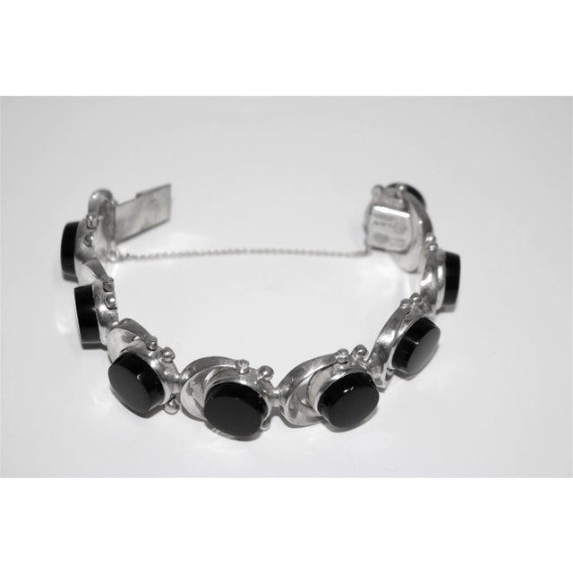 This is part of Chairish’s Fine Jewelry assortment. A tour de force statement jewelry parure of historic proportions!...