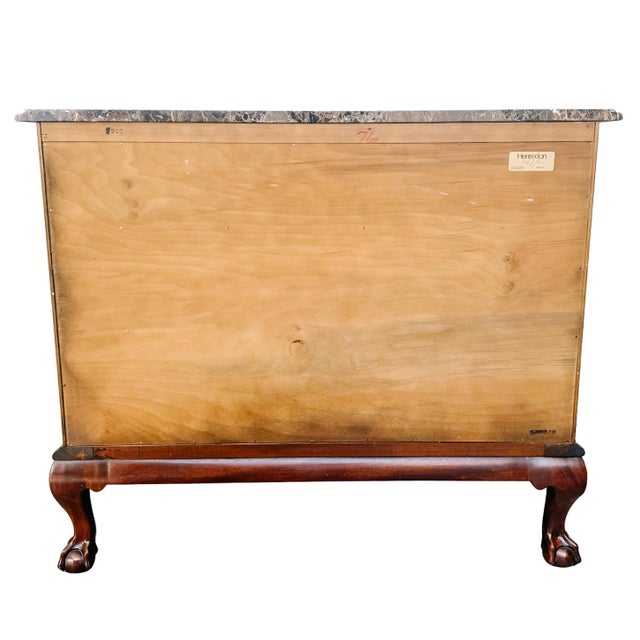 1980s Henredon Louis XV Style Serpentine Mahogany Commode With Marble Top & Ball and Claw Feet For Sale - Image 17 of 18