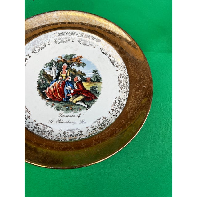 American Vintage St. Petersburg Colonial Style Plate With a Gold Rim For Sale - Image 3 of 4