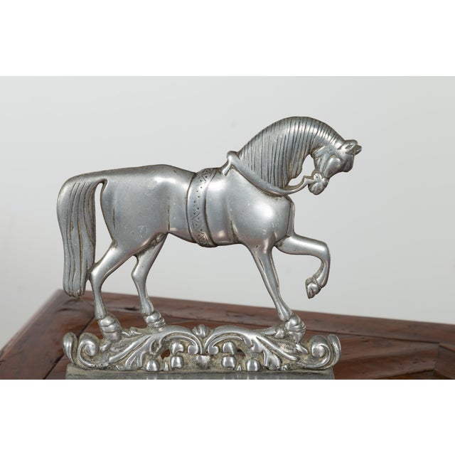 Early 20th Century Pair of English Turn of the Century Metal Bookends Depicting Prancing Horses For Sale - Image 4 of 12