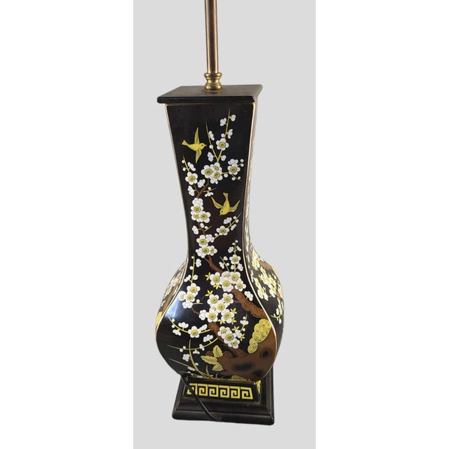 1970s 1970s Hollywood Regency Warren Kessler Asian Motif Painted Enamel Banquet Table Lamp For Sale - Image 5 of 11