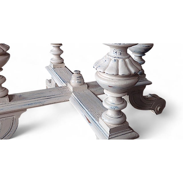 This restored Gründerzeit-era table from around 1900 combines historical craftsmanship with a bright, timeless appeal. The...