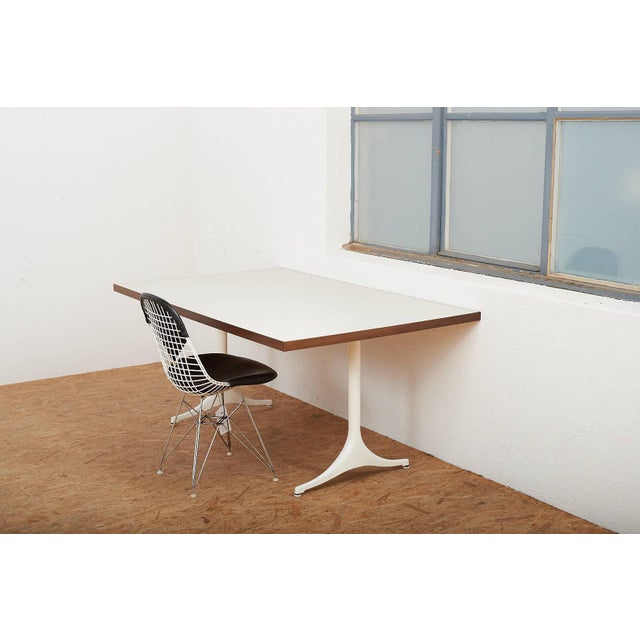 Model 5559 Pedestal Series Dining Table in White Coated Cast Aluminum and Resin with Walnut by George Nelson & Associates for Herman Miller, 1960 For Sale - Image 12 of 14