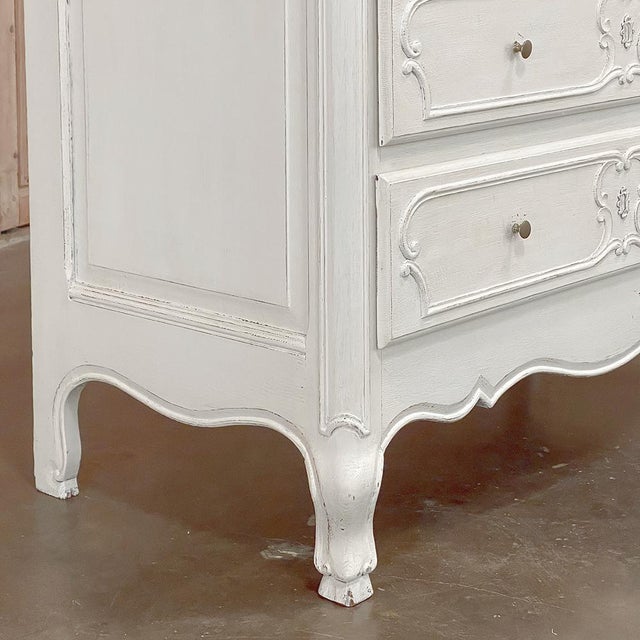 Antique Country French Painted Three-Drawer Commode ~ Chest of Drawers For Sale - Image 11 of 18