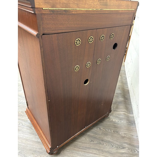 Antique Victor Victrola Orthophonic Floral Carved Walnut Credenza Cabinet For Sale - Image 17 of 17