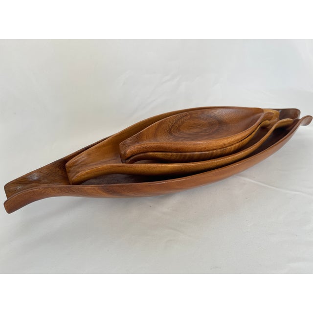 1960's Hand Carved Sculptural Monkey Pod Wood Serving Tray / Centrepiece Set For Sale - Image 9 of 10
