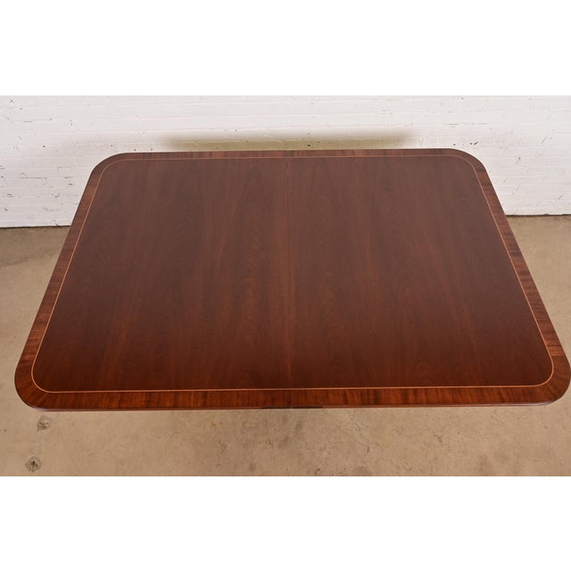 Wood Baker Furniture Historic Charleston Georgian Banded Mahogany Double Pedestal Extension Dining Table, Newly Refinished For Sale - Image 7 of 12