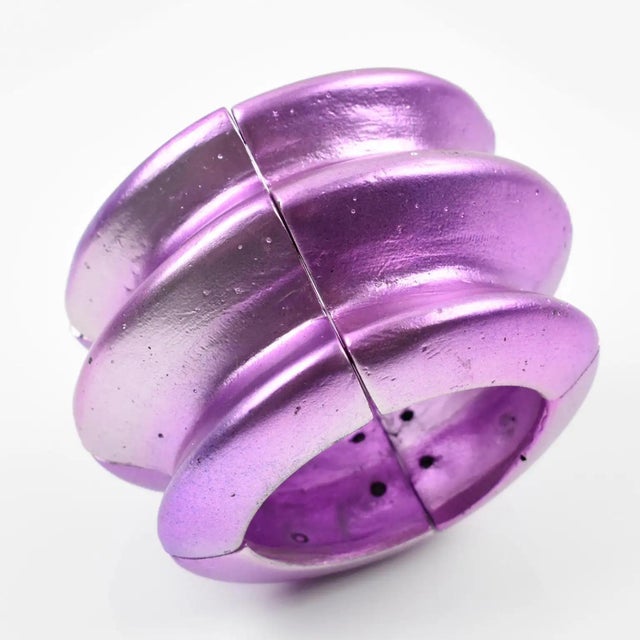Mary Oros Extra-Wide Purple Acrylic Resin Link Bracelet For Sale - Image 4 of 10