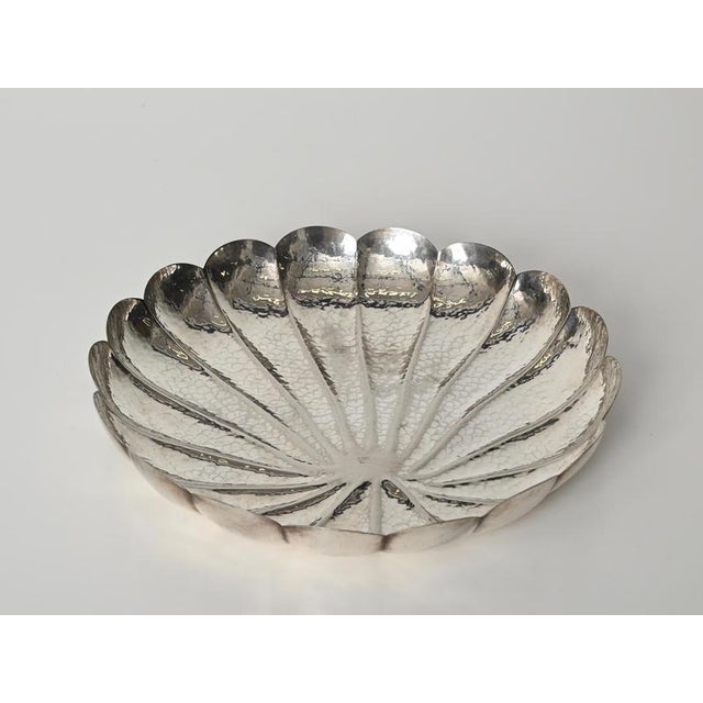 Large Handmade Hammered Silver Centerpiece Bowl attributed to Renzo Cassetti, Italy, 1970s For Sale - Image 12 of 14