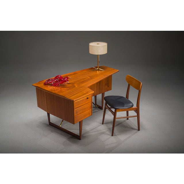 Mid-Century Boomerang Desk in Teak by Peter Løvig Nielsen, Denmark, 1960s For Sale - Image 4 of 18