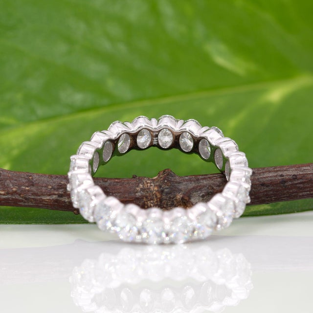 Metal 2.6Ct Lab Grown Diamond Band in Solid 14k Gold - Gift for Her, Fine Jewelry, Size 6.75 For Sale - Image 7 of 7