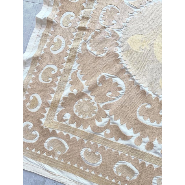 Tashkent Suzani Tablecloth - Hand-Embroidered Textile For Sale - Image 4 of 9