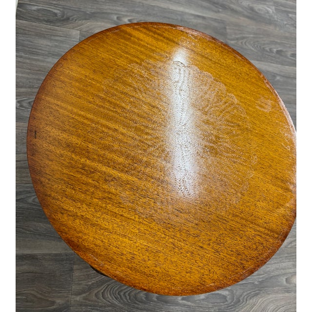 Vintage Queen Anne Traditional Style Pie Crust Side Table Accent Table For Sale - Image 4 of 13