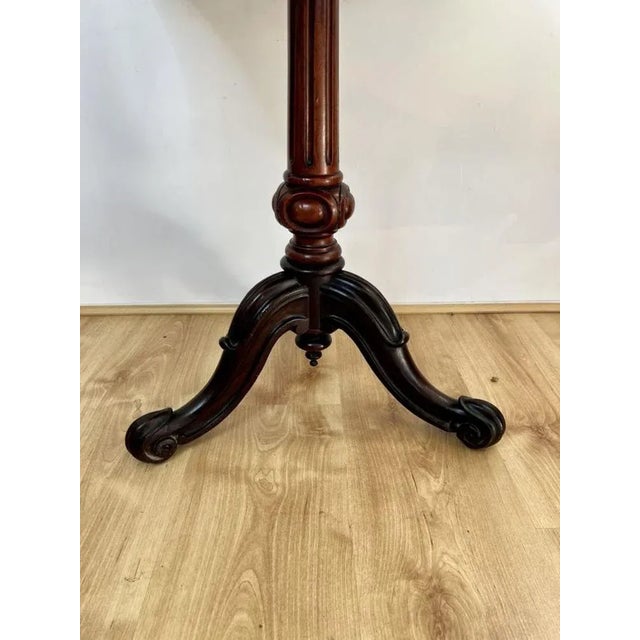 Victorian Mahogany Lamp Table, 1860s For Sale - Image 6 of 9