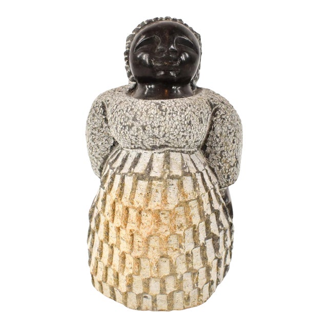 Early 20th Century Shona Stone Woman Sculpture In The Style of Colleen For Sale