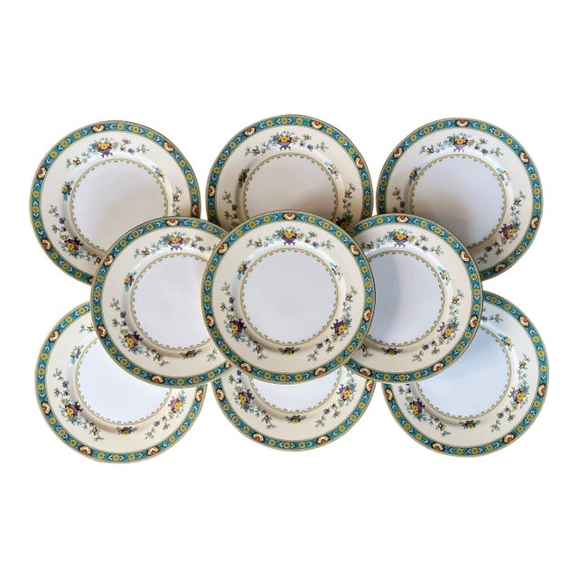 Early 20th Century Minton Porcelain Chinoiserie Dinner Plates Decorated With Vases and Flower Garlands - Set of 9 For Sale