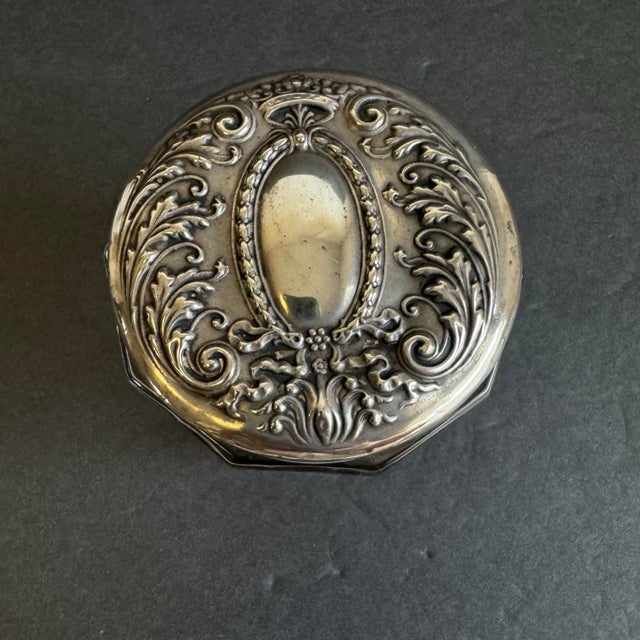 Metal Sterling Silver Vanity Jar Victorian Glass Dresser Jar With Repousse Lid For Sale - Image 7 of 11