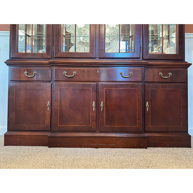 Ethan Allen Vintage Mahogany China Cabinet For Sale In Chicago - Image 6 of 10