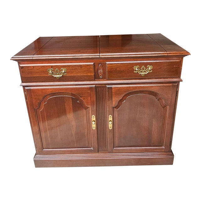 Ethan Allen Georgian Court Cherry Flip-Top Rolling Buffet Server For Sale