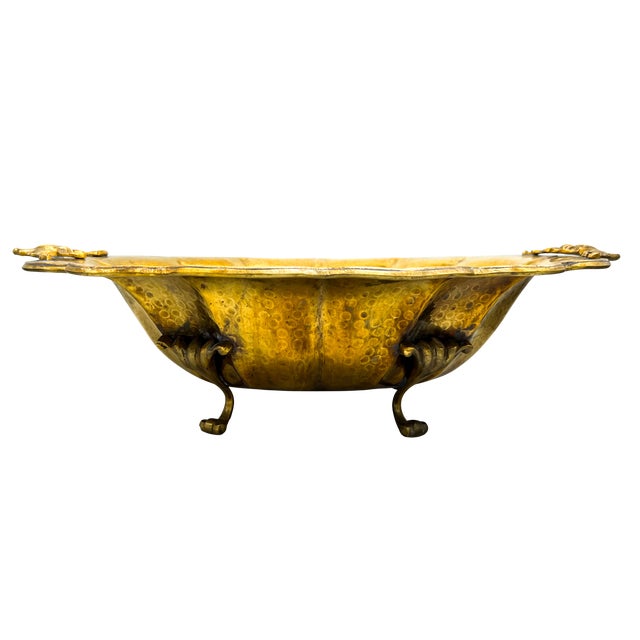 Metal Vintage Hand-Hammered Brass Footed Centerpiece Bowl With Foliate Handles – Rustic European / Rococo For Sale - Image 7 of 15