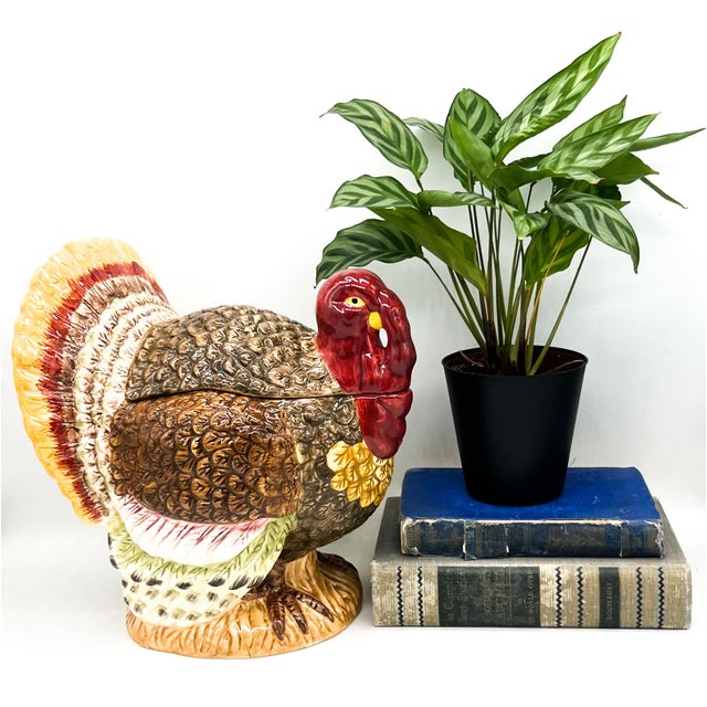 Charming vintage ceramic turkey tureen from the Bella Casa by Ganz collection, beautifully modeled with textured plumage...