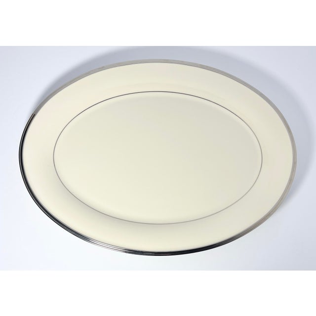 Lenox “Solitaire” Large Porcelain Oval Serving Platter 16” Excellent condition. No chips, cracks, or fleabites. Length 16”...