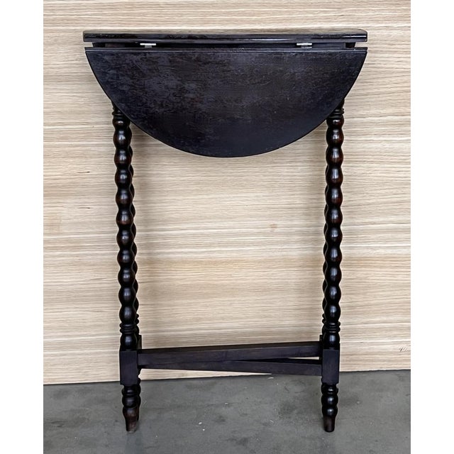 Round Narrow Folding Center Table in Oak, 1940s For Sale - Image 6 of 11