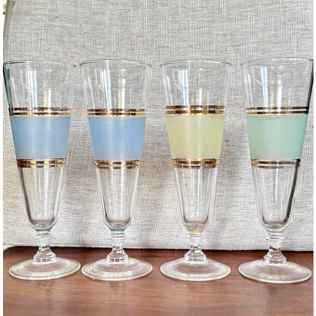 Mid-Century Modern 1960s Mid-Century Modern Pilsner Glasses – Frosted Color Bands & Gold Trim – Set of 4 For Sale - Image 3 of 7