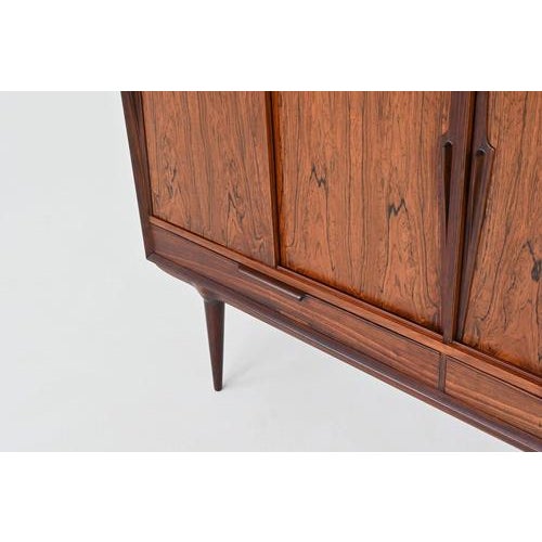 1960s Model 13 Highboard in Rosewood by Gunni Oman for Oman Jun, Denmark, 1960s For Sale - Image 5 of 18