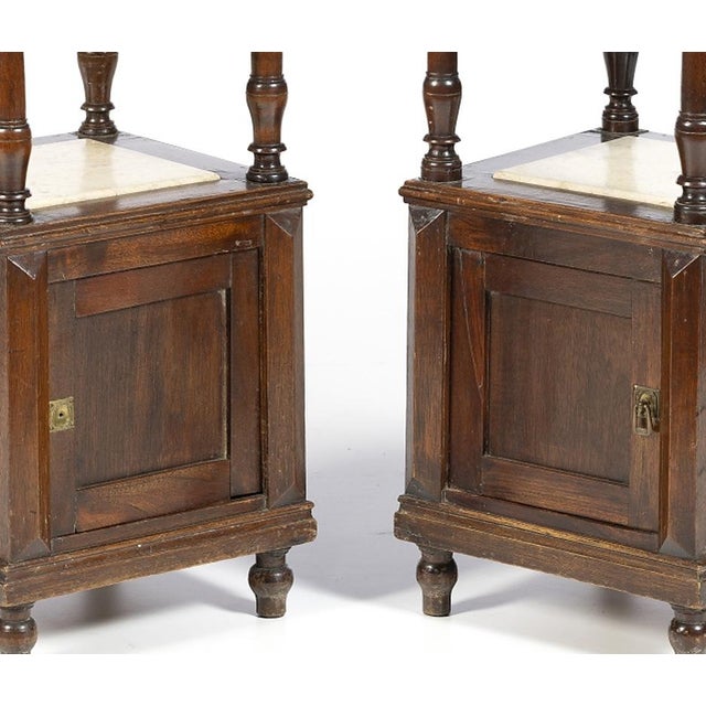 Pair of bedside tables - 19th century. Portuguese; 19th century, made of mahogany wood. Marble tops. Dimensions: 80x38 cm
