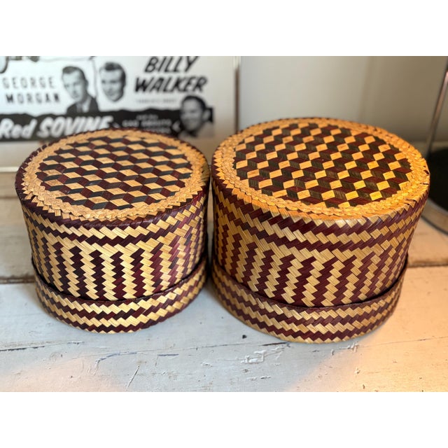 Textile Early 1900s American Woven Straw Nesting Boxes W Geometric Pattern, Set of 2 For Sale - Image 7 of 8
