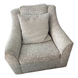 Vanguard Nicholas Barrel Back Chair For Sale