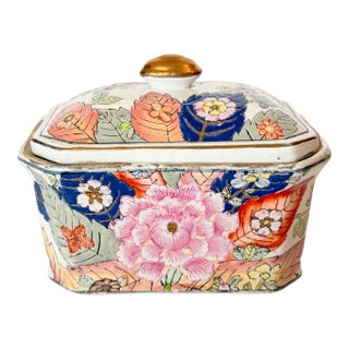 Vintage Chinoiserie Tobacco Leaf Lidded Box For Sale