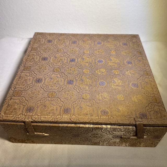 Ching Dynasty Export Ware Hot Water Plate For Sale - Image 10 of 11