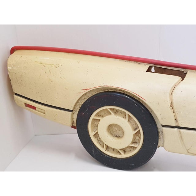 Large Racing Car Lamp in Molded Plastic, 1970 For Sale - Image 4 of 9